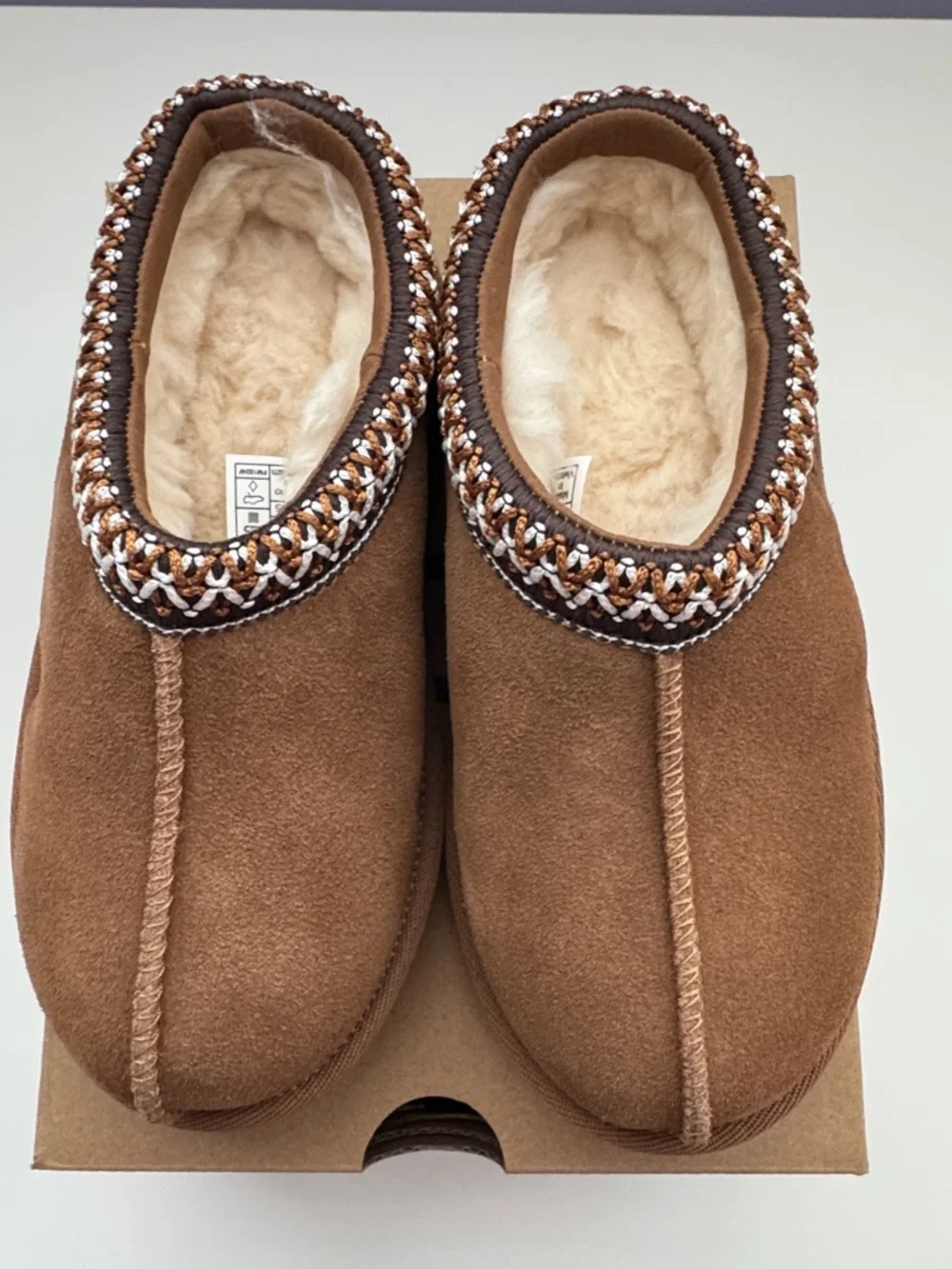 New! Never worn! UGG Kids Tasman ii